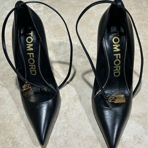 Tom Ford padlock ankle strap pumps in EU 39